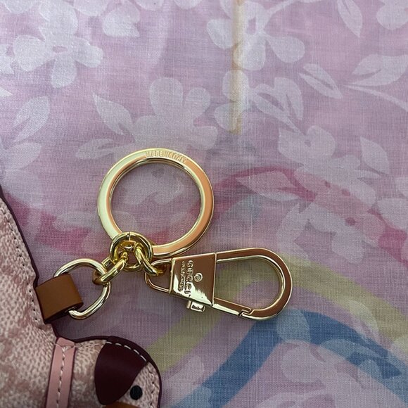Gucci Pink Dog Keychain - Picture 4 of 6